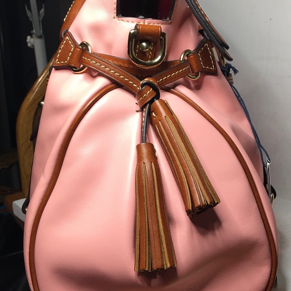 Dooney & Bourke Large Pale Pink Satchel - Picture 4 of 11